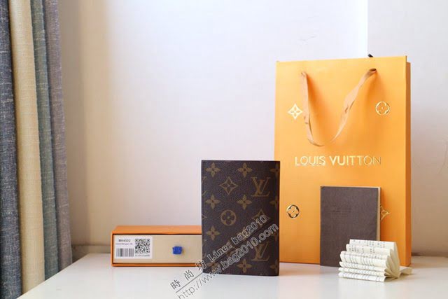 lv護照夾 M64411 櫻花護照夾 lv老花護照套  lvqb1285